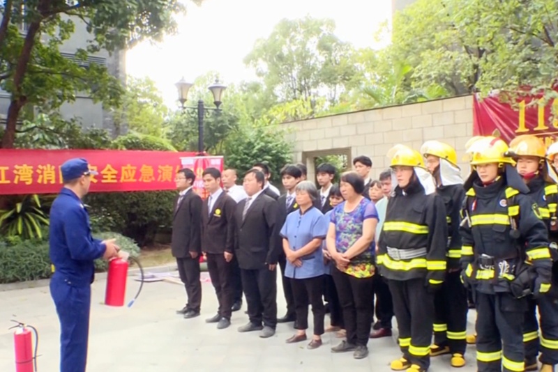 望牛墩：消防演練進小區 筑牢高層建筑&ldquo;防火墻&rdquo;