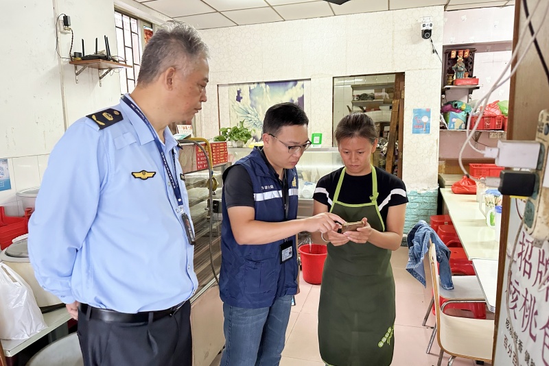 望牛墩鎮(zhèn)多部門聯(lián)合開展校園周邊環(huán)境專項執(zhí)法檢查