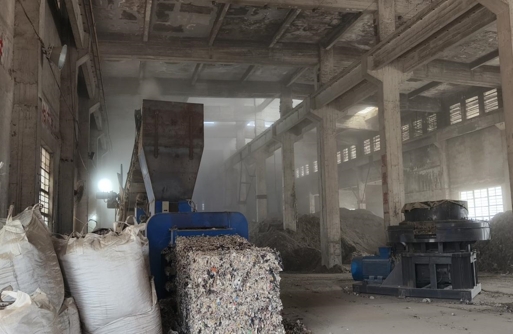 市鎮兩級聯動，從嚴打擊環境違法行為