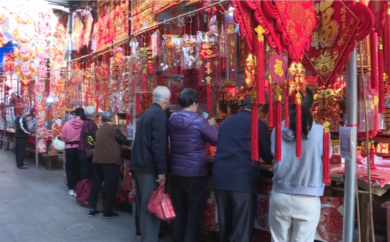 望牛墩鎮春聯福字齊上市  墨香傳遞年味濃