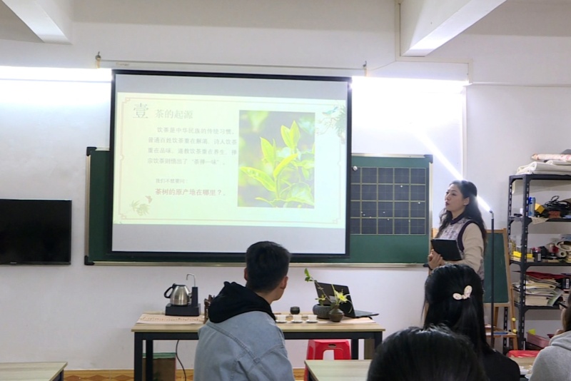 賞茶藝、以茶會友，望牛墩鎮開展茶藝主題&ldquo;青年夜校&rdquo;公益培訓