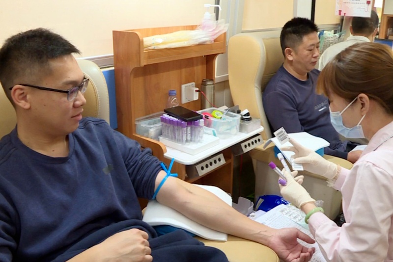 望牛墩鎮(zhèn)開展無償獻血活動 愛心民眾踴躍參與