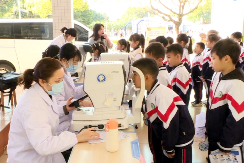 望牛墩：啟動新一輪兒童青少年近視篩查工作