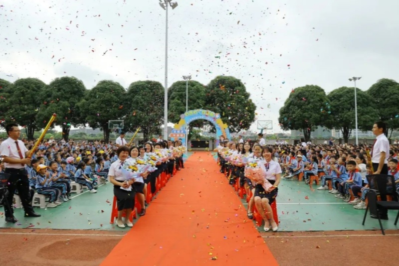 致敬逐夢路上的領航者！望牛墩鎮公辦小學舉辦班主任節