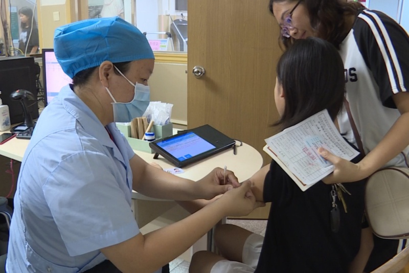 望牛墩鎮開展適齡女生HPV疫苗免費接種工作