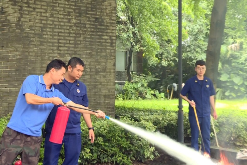 望牛墩鎮(zhèn)開展2025年度文廣旅體行業(yè)消防安全演練活動