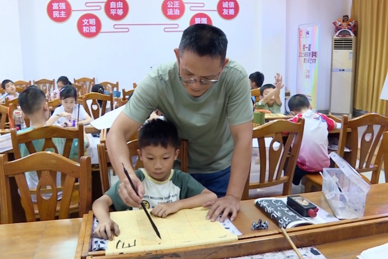 藝學望溪&mdash;&mdash;2025年望牛墩鎮(zhèn)公益藝術培訓青少年暑假（書法、國畫）班圓滿結(jié)課