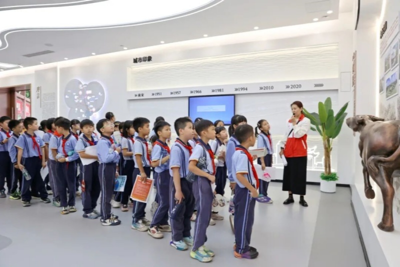 全域文明迎全運｜望牛墩學(xué)子打卡城市會客廳，觸摸家鄉(xiāng)發(fā)展脈絡(luò)