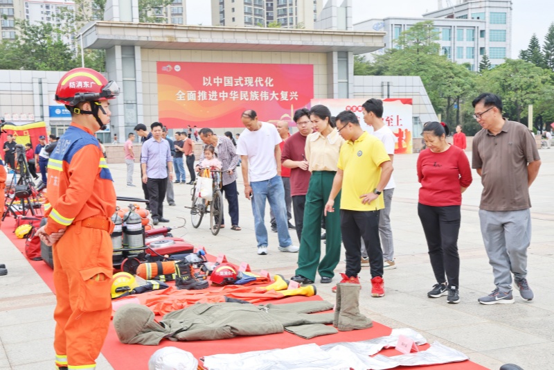 筑牢全民安全防線！望牛墩鎮(zhèn)2025年&ldquo;119&rdquo;消防宣傳月活動啟動