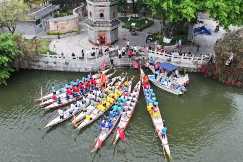 春分喜遇&ldquo;龍抬頭&rdquo; 龍舟巡游鬧望溪